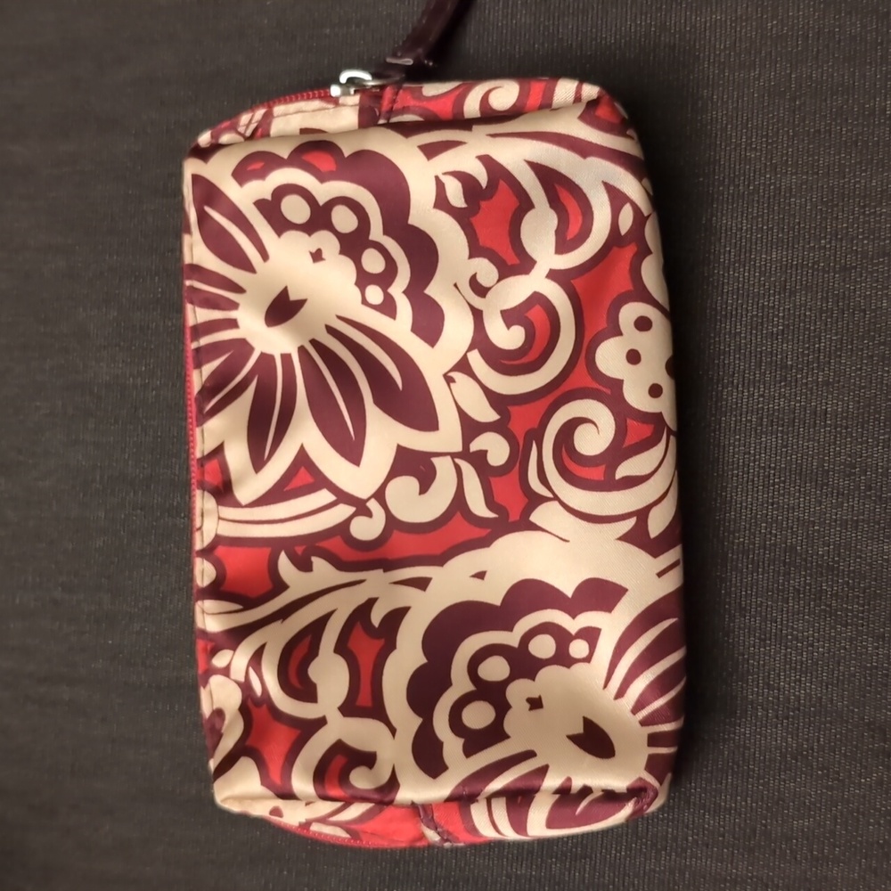 Small pouch